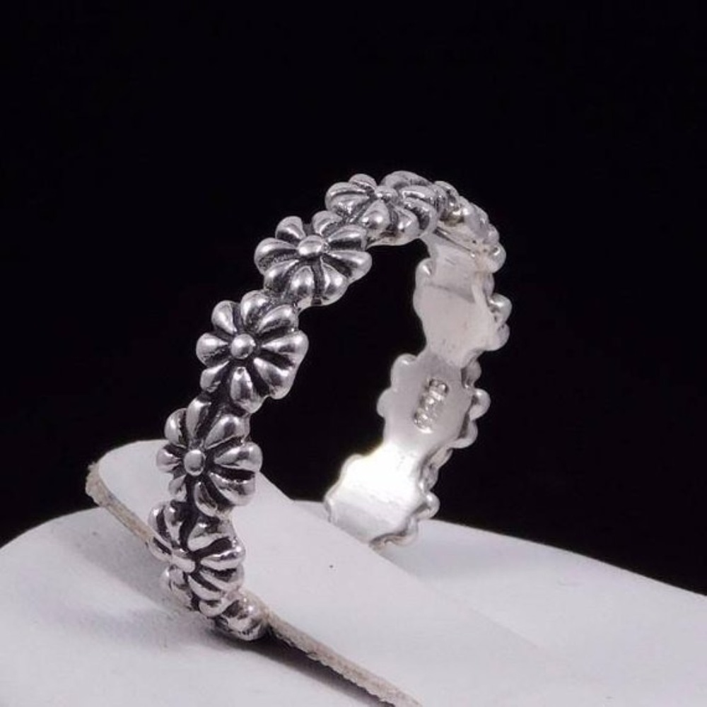 Daisy Chain Eternity Ring 925 Silver